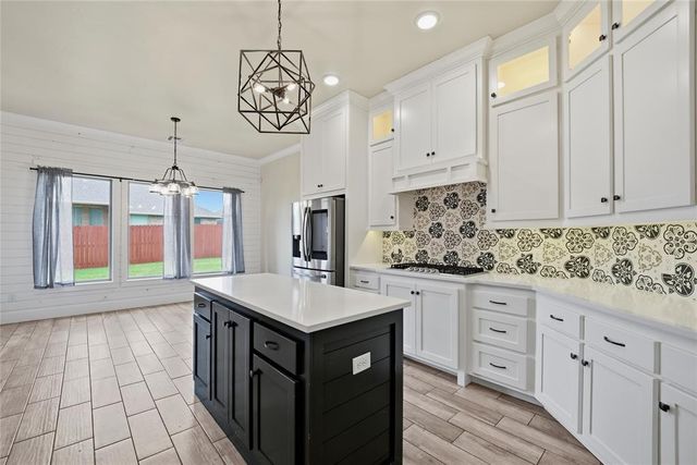 701 NW 197th Street, Edmond, OK 73012