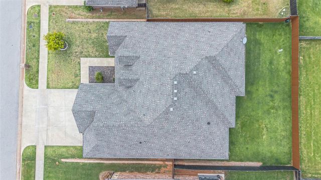 701 NW 197th Street, Edmond, OK 73012