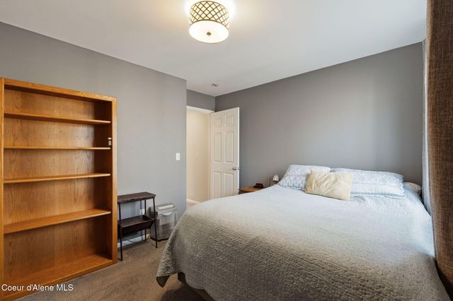 1610 Hemlock CT, Sandpoint, ID 83864