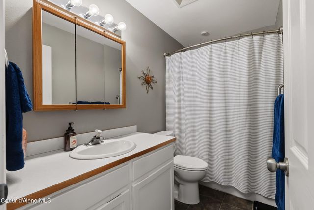 1610 Hemlock CT, Sandpoint, ID 83864