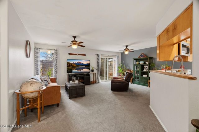 1610 Hemlock CT, Sandpoint, ID 83864