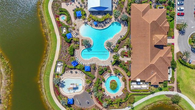 5424 TRAILS BEND COURT STREET, Sarasota, FL 34238