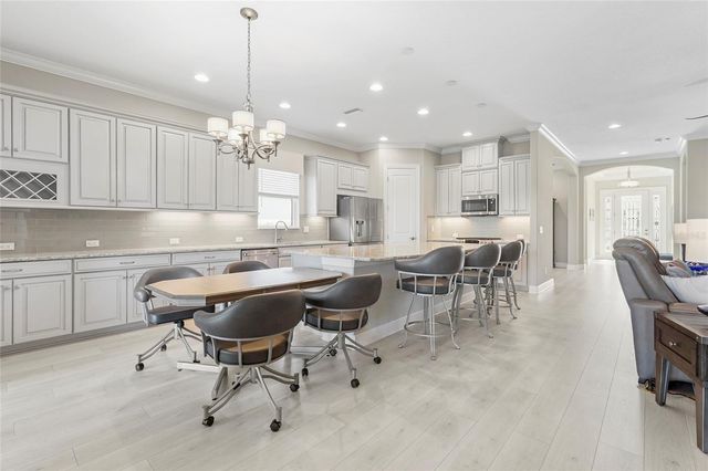 5424 TRAILS BEND COURT STREET, Sarasota, FL 34238