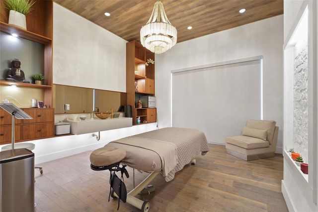 5424 TRAILS BEND COURT STREET, Sarasota, FL 34238