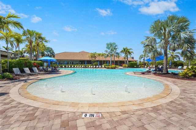 5424 TRAILS BEND COURT STREET, Sarasota, FL 34238