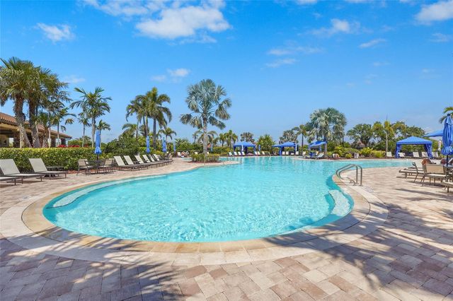 5424 TRAILS BEND COURT STREET, Sarasota, FL 34238