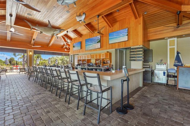 5424 TRAILS BEND COURT STREET, Sarasota, FL 34238