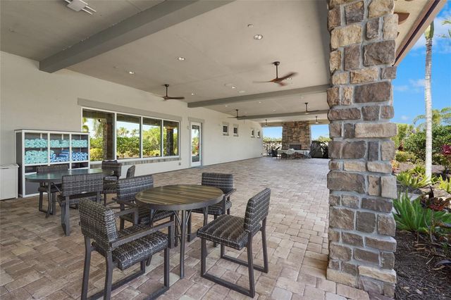 5424 TRAILS BEND COURT STREET, Sarasota, FL 34238