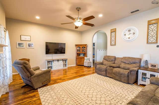 3 EVINGTON COURT, Wichita Falls, TX 76302