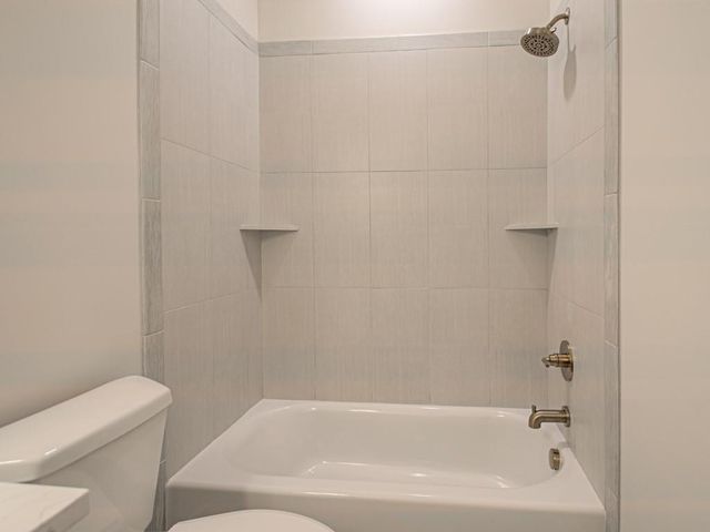 4725 NE Winn Road, Kansas City, MO 64117