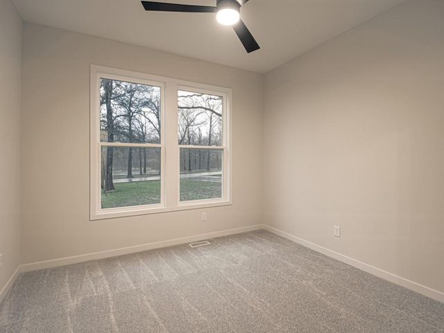 4725 NE Winn Road, Kansas City, MO 64117