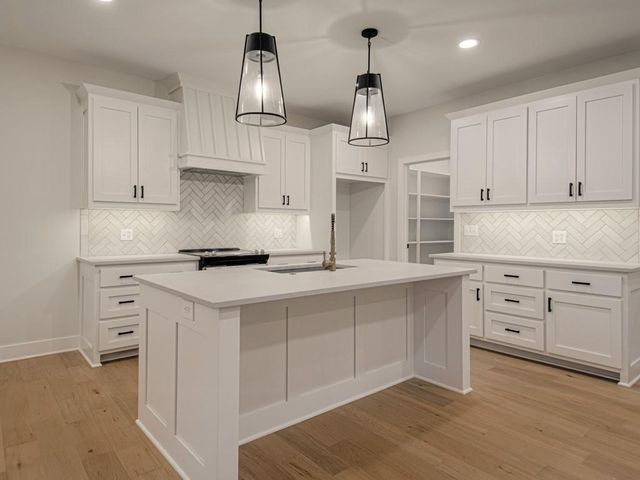 4725 NE Winn Road, Kansas City, MO 64117