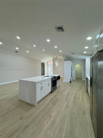 7633 Trapani Ln, Boynton Beach, FL 33472