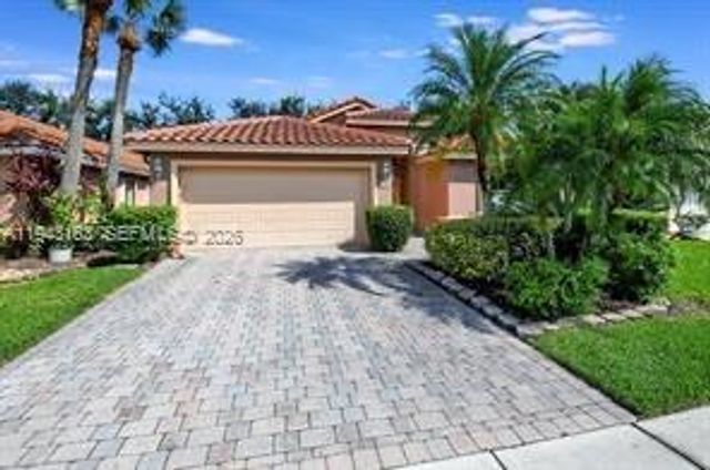 7633 Trapani Ln, Boynton Beach, FL 33472