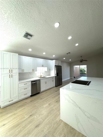 7633 Trapani Ln, Boynton Beach, FL 33472