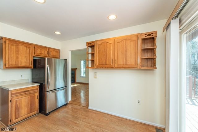 100 Canada Goose Dr, Allamuchy Twp., NJ 07840