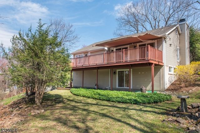 100 Canada Goose Dr, Allamuchy Twp., NJ 07840