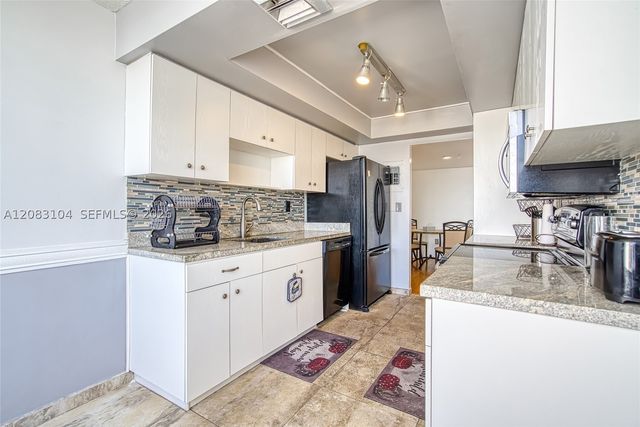 18021 Biscayne Blvd 1604, Aventura, FL 33160