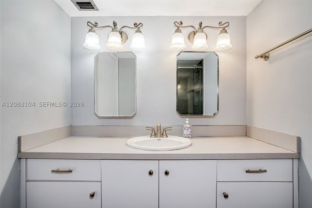 18021 Biscayne Blvd 1604, Aventura, FL 33160