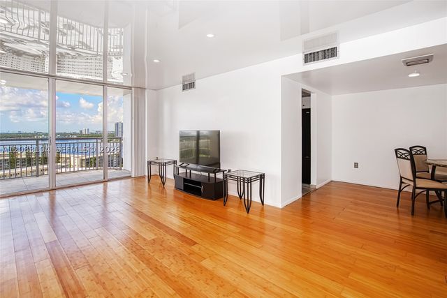 18021 Biscayne Blvd 1604, Aventura, FL 33160