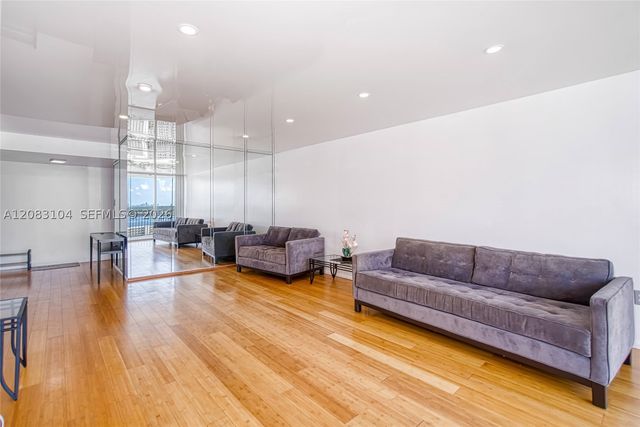 18021 Biscayne Blvd 1604, Aventura, FL 33160
