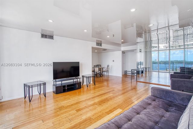 18021 Biscayne Blvd 1604, Aventura, FL 33160