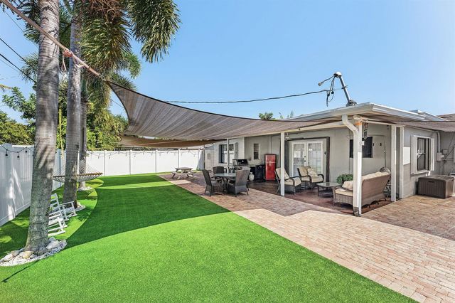 517 Ibis Drive, Delray Beach, FL 33444