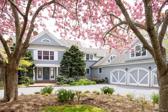 5055 New Suffolk Road, New Suffolk, NY 11956