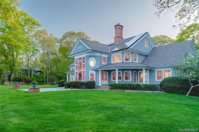 5055 New Suffolk Road, New Suffolk, NY 11956