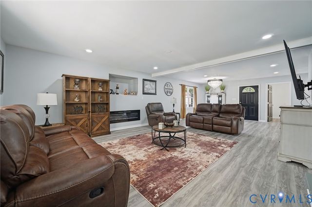 3701 Westbriar Ln, Dinwiddie, VA 22803