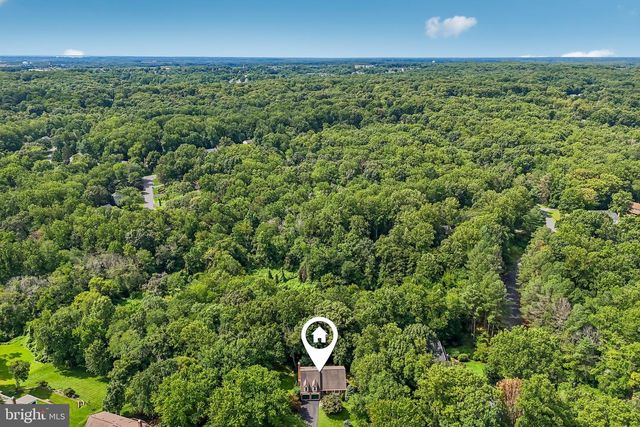 12855 VALLEYWOOD DR, Woodbridge, VA 22192