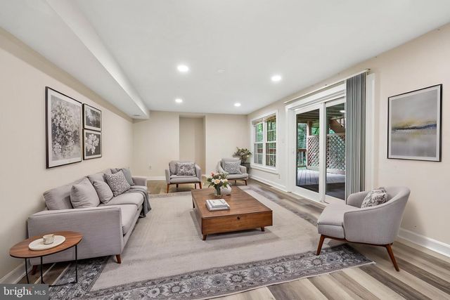 12855 VALLEYWOOD DR, Woodbridge, VA 22192