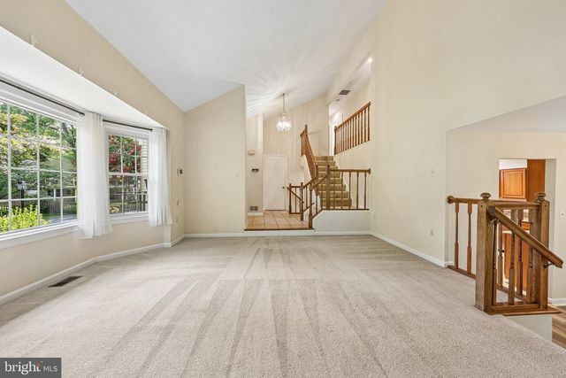 12855 VALLEYWOOD DR, Woodbridge, VA 22192