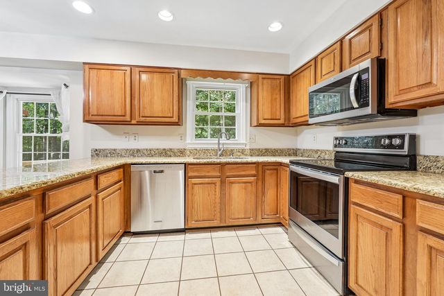 12855 VALLEYWOOD DR, Woodbridge, VA 22192