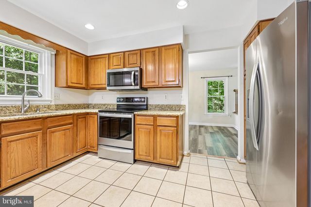 12855 VALLEYWOOD DR, Woodbridge, VA 22192