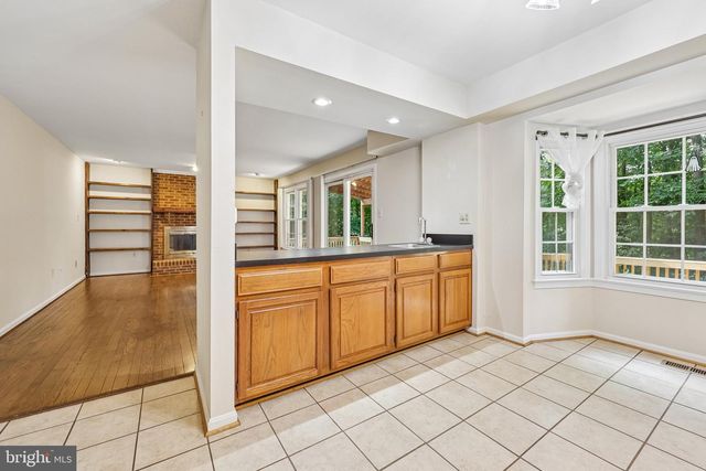 12855 VALLEYWOOD DR, Woodbridge, VA 22192