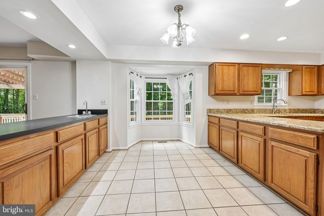 12855 VALLEYWOOD DR, Woodbridge, VA 22192