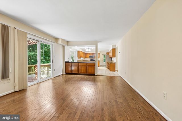 12855 VALLEYWOOD DR, Woodbridge, VA 22192