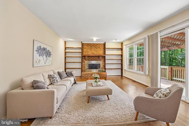12855 VALLEYWOOD DR, Woodbridge, VA 22192