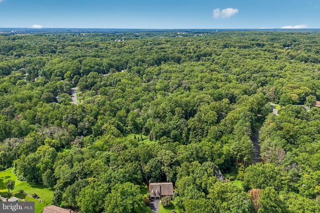 12855 VALLEYWOOD DR, Woodbridge, VA 22192
