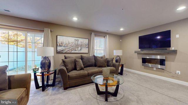 3807 PENTLAND HILLS DR, Upper Marlboro, MD 20774