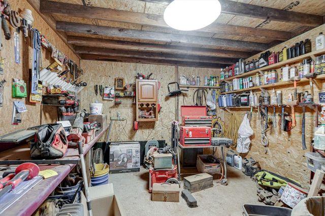 180 Mecca Pike, Tellico Plains, TN 37385