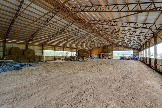 180 Mecca Pike, Tellico Plains, TN 37385