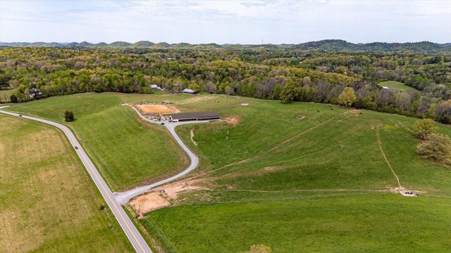 180 Mecca Pike, Tellico Plains, TN 37385