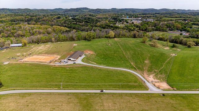 180 Mecca Pike, Tellico Plains, TN 37385
