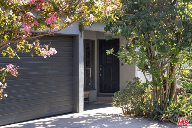 3666 Roderick Road, Los Angeles, CA 90065