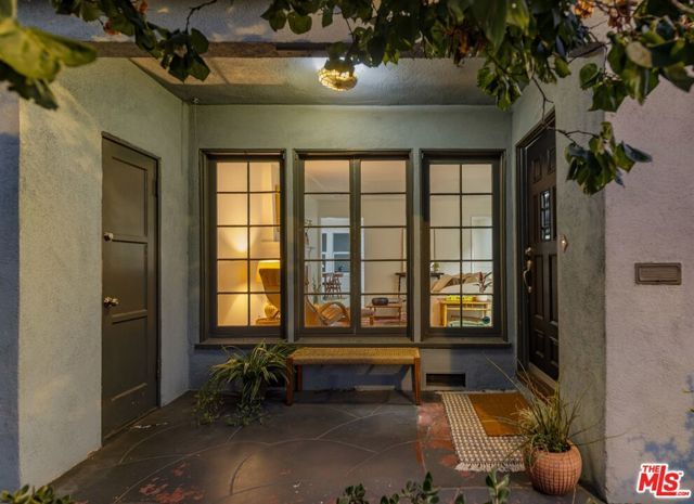 3666 Roderick Road, Los Angeles, CA 90065