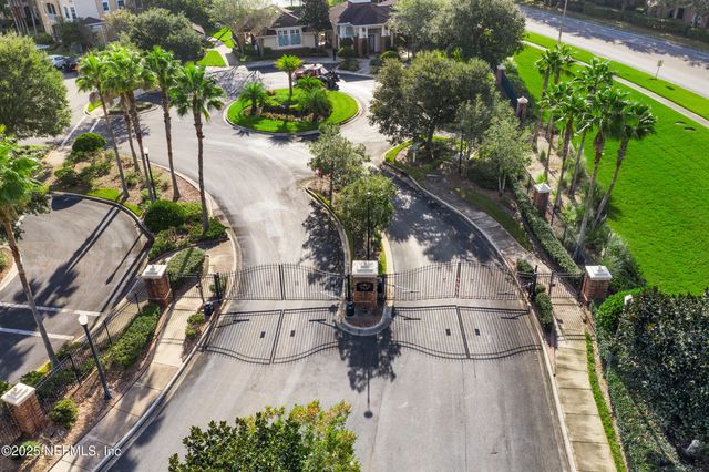 7801 POINT MEADOWS Drive 2307, Jacksonville, FL 32256