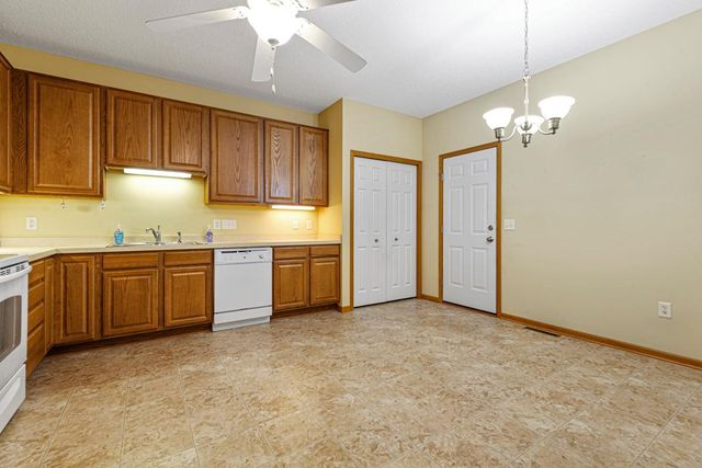 555 Cannon Way, Dundas, MN 55019