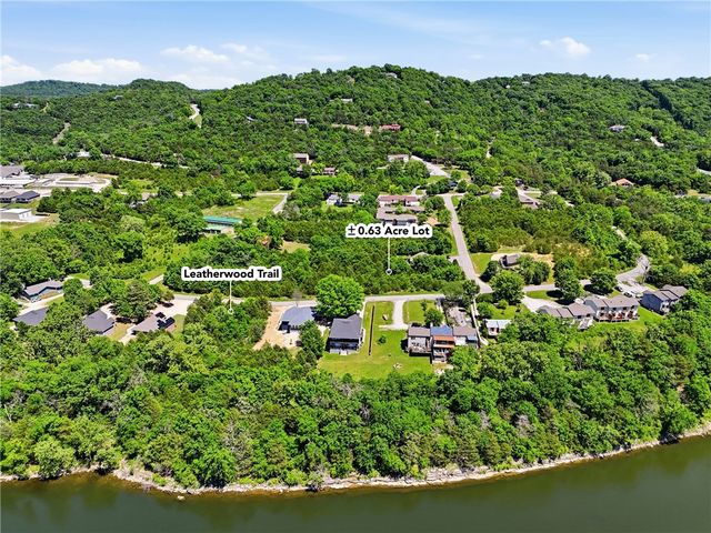 Clover Lane, Holiday Island, AR 72631